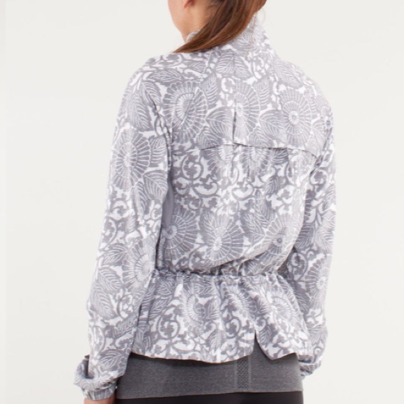 Lululemon Run: Travel To Track Jacket - Picture 2 of 11